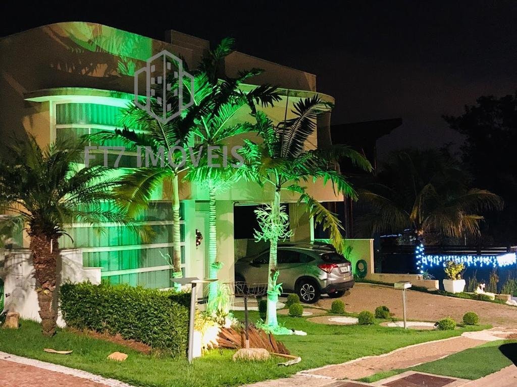 Casa à venda com 3 quartos, 327m² - Foto 2