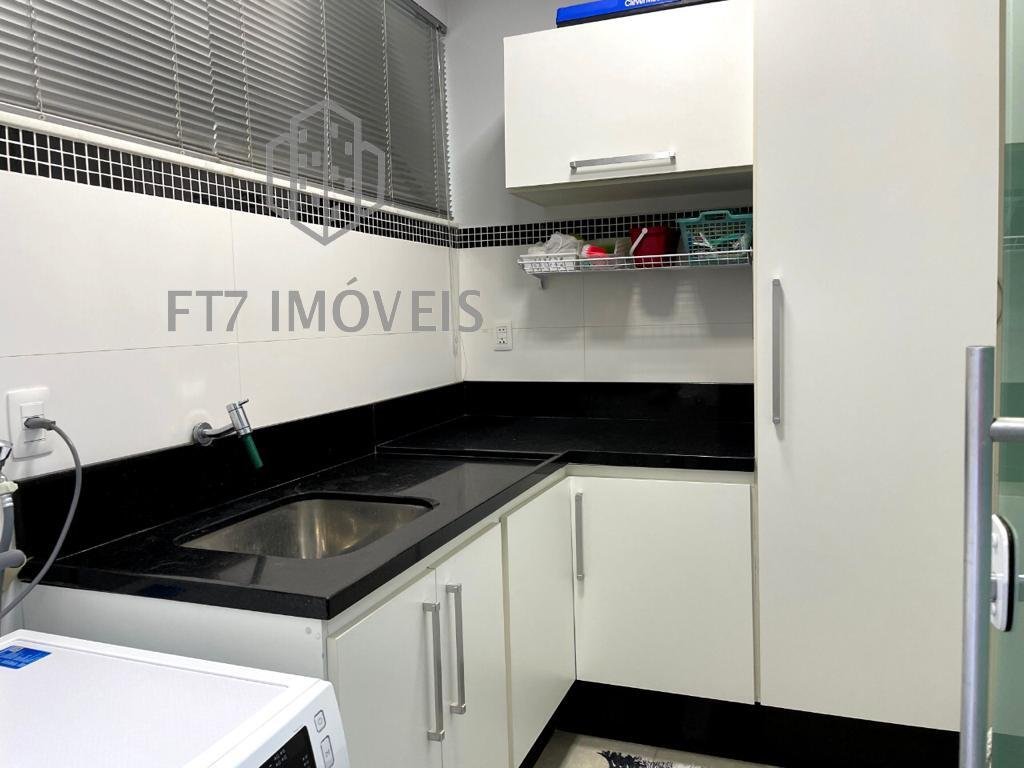 Casa à venda com 3 quartos, 327m² - Foto 27