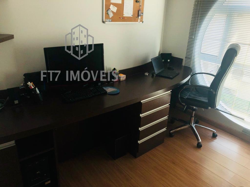 Casa à venda com 3 quartos, 327m² - Foto 18