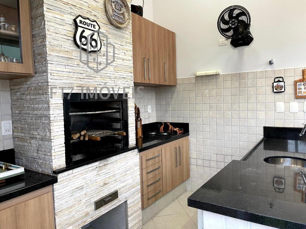 Casa à venda com 3 quartos, 327m² - Foto 23