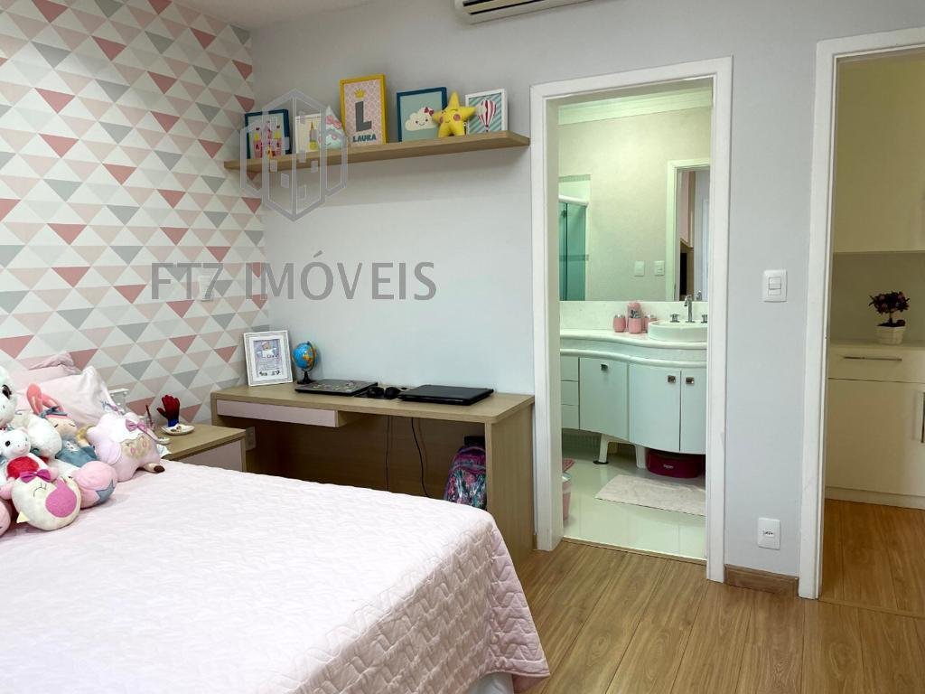Casa à venda com 3 quartos, 327m² - Foto 7