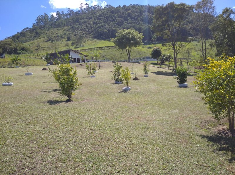 SITIO COM 3 ALQUEIRES EM SÃO JOSE DOS CAMPOS SP - São José dos Campos - 