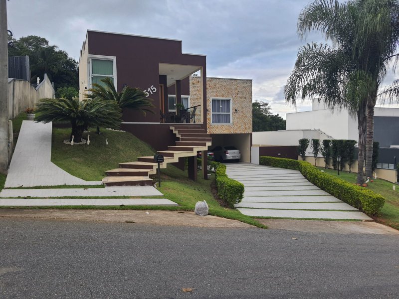 CASA EM CONDOMINO EM JACAREI SP - São José dos Campos - 