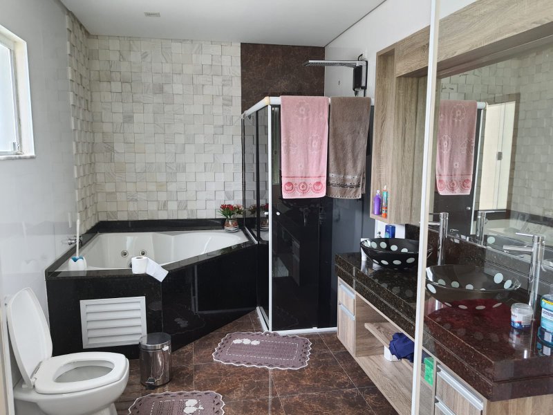CASA EM CONDOMINO EM JACAREI SP - São José dos Campos - 