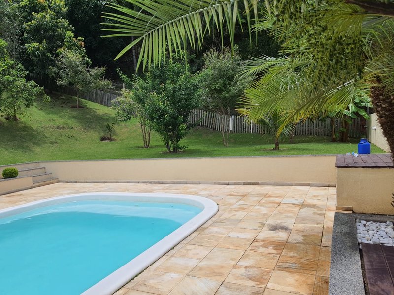 CASA EM CONDOMINO EM JACAREI SP - São José dos Campos - 