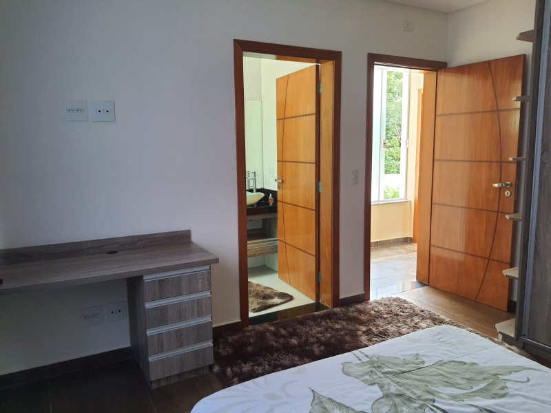 CASA EM CONDOMINO EM JACAREI SP - São José dos Campos - 