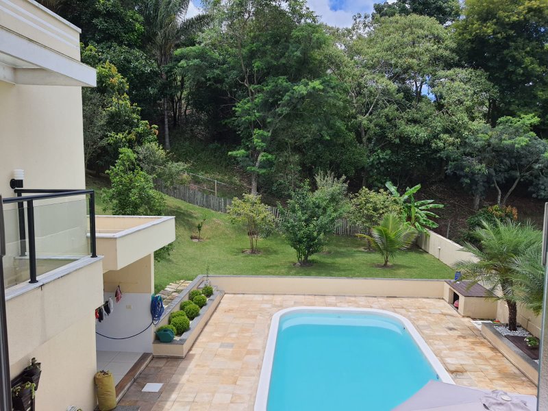 CASA EM CONDOMINO EM JACAREI SP - São José dos Campos - 