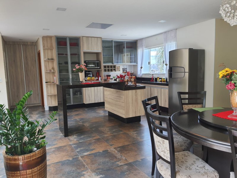 CASA EM CONDOMINO EM JACAREI SP - São José dos Campos - 