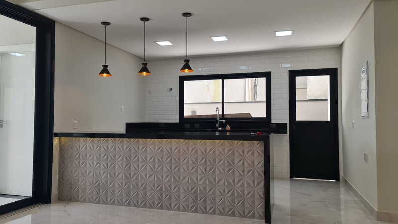 CASA EM CONDOMINO EM JACAREI SP - São José dos Campos - 