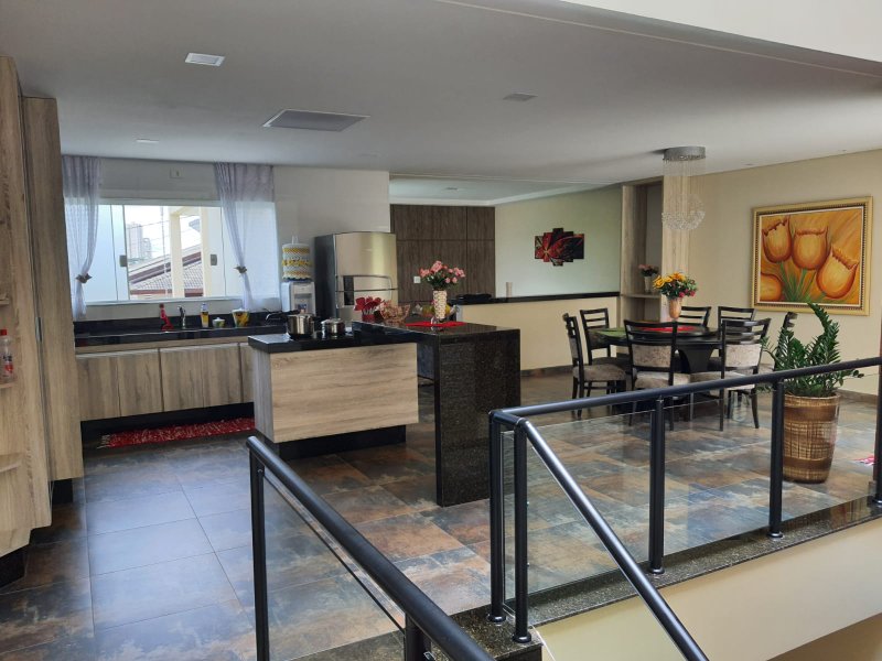 CASA EM CONDOMINO EM JACAREI SP - São José dos Campos - 