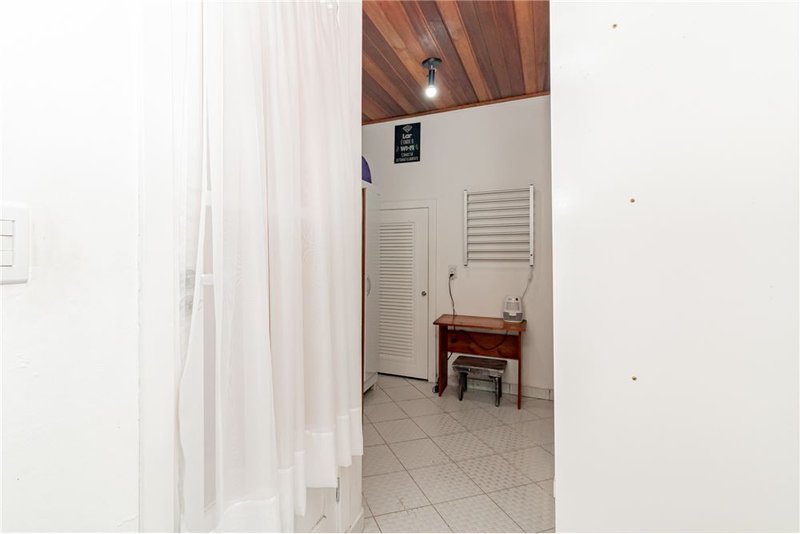Apartamento PACLDO 1609 Apto 610221001-8 40m² 1D Av Coronel Lucas de Oliveira Porto Alegre - 