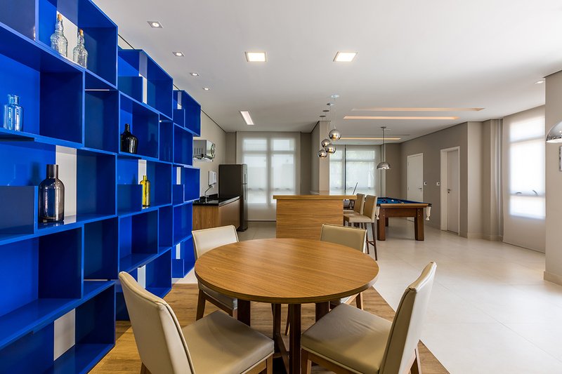 Trata - se de um apartamento no Piscine home resort com 63m² com living ampliado e 1 vaga;  Osasco - 