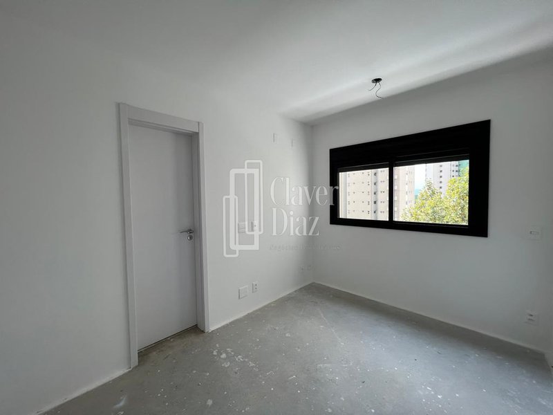 Apartamento de 173m² - 3 Suítes + 2 Vagas Rua Ministro Godói São Paulo - 
