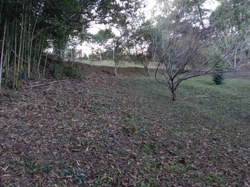 CHACARA EM CONDOMINIO COM 11.000 METROS EM SÃO JOSE DOS CAMPOS SP - São José dos Campos - 