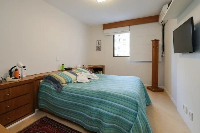 Apartamento à venda com 4 quartos, 209m² - Foto 14