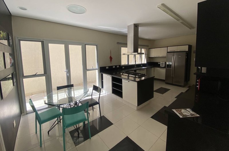 Casa com 4 dormitórios à venda, 467 m² por R$ 3.700.000 Residencial 12 Avenida Yojiro Takaoka Santana de Parnaíba - 