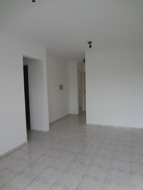 Apartamento à venda com 64m², 3 dormitórios, 01 banheiro e 01 vaga de garagem Rua Isabel de Góis São Paulo - 