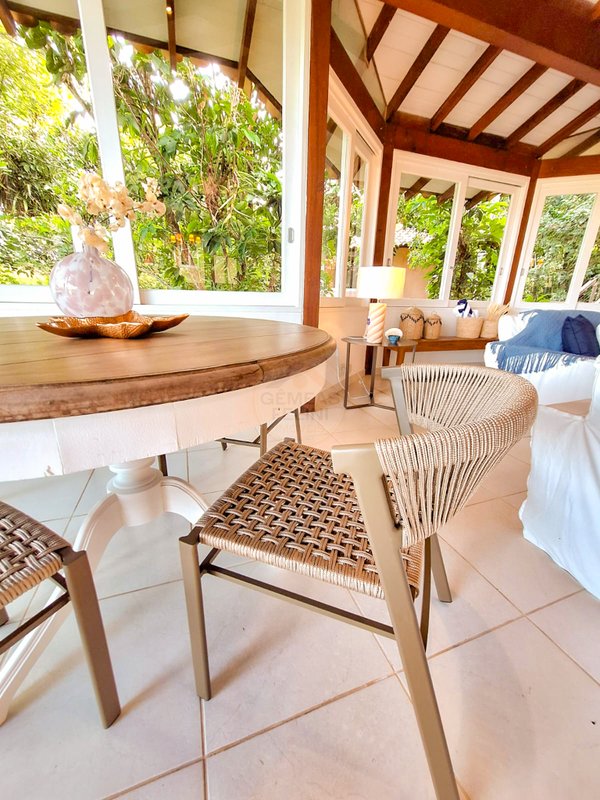 Casa em Condomínio poucos passos do mar na Praia de Juquehy - À VENDA - São Sebastião - 