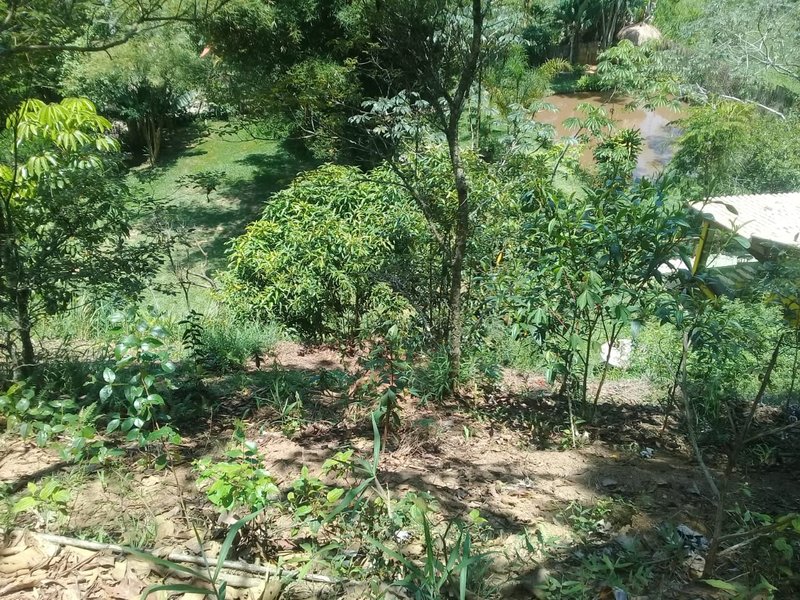 CHACARA COM 3.080 METROS EM SÃO JOSE DOS CAMPOS SP - São José dos Campos - 
