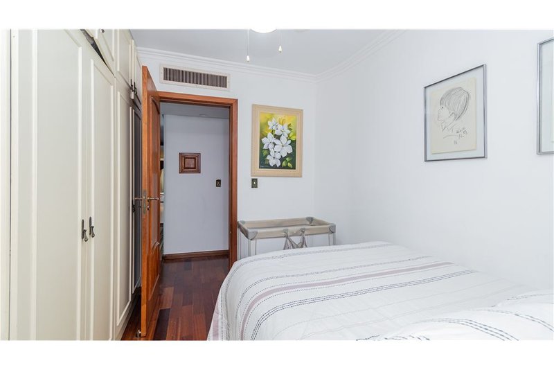 Cobertura Duplex 4 dormitórios 300m² FRENTE DA PRAÇA DA ENCOL Jaragua Porto Alegre - 