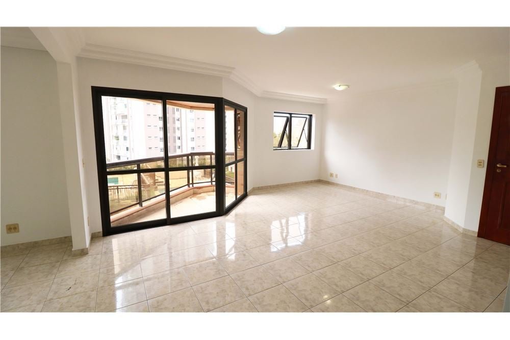 Apartamento à venda com 4 quartos, 139m² - Foto 5