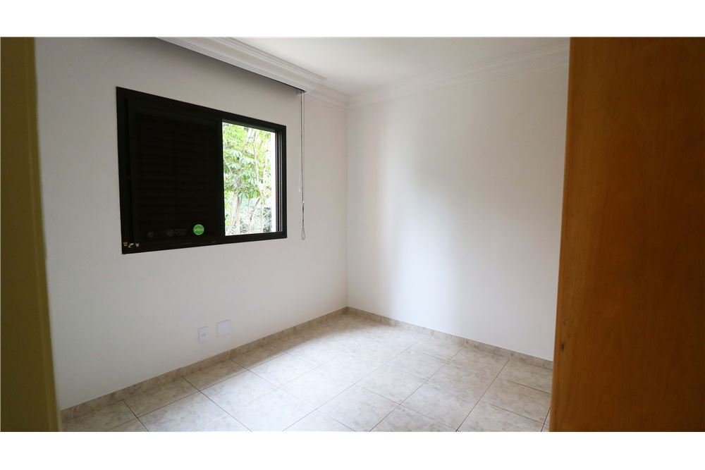 Apartamento à venda com 4 quartos, 139m² - Foto 13