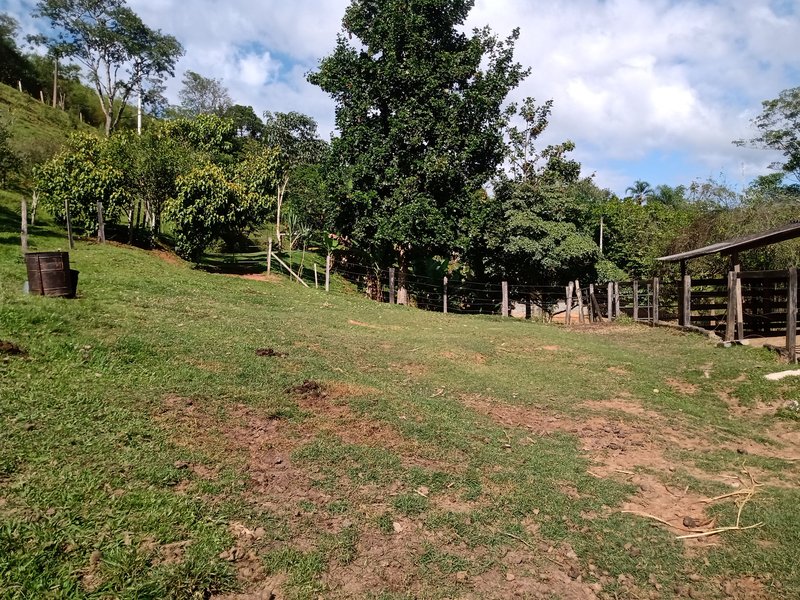SÍTIO COM 33.000 METROS EM MONTEIRO LOBATO/SÃO PAULO - MONTEIRO LOBATO - 