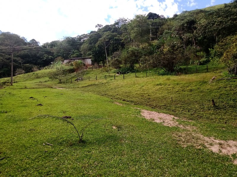 SÍTIO COM 33.000 METROS EM MONTEIRO LOBATO/SÃO PAULO - MONTEIRO LOBATO - 