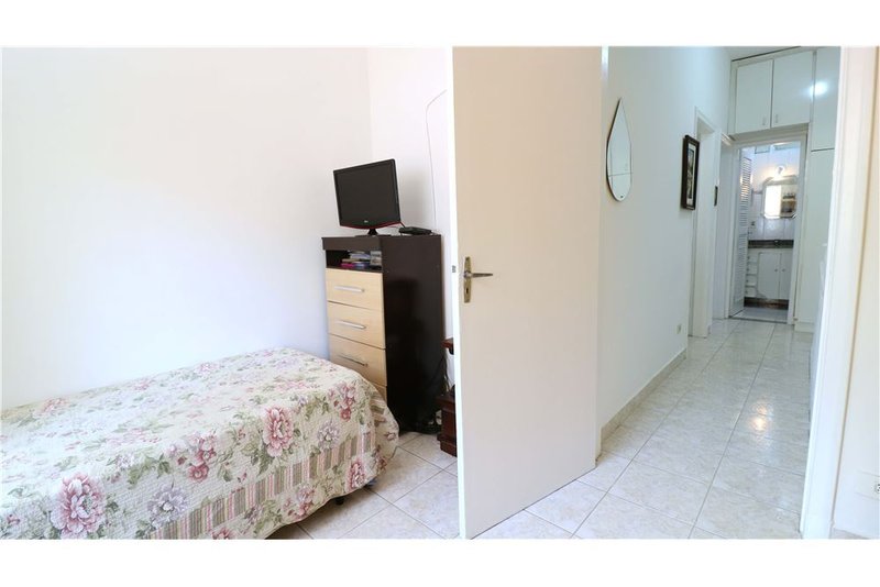 Casa a venda na Chácara Santo Antônio - Rua Cancioneiro de Évora - 4 dormitórios 150m² Cancioneiro de Évora São Paulo - 