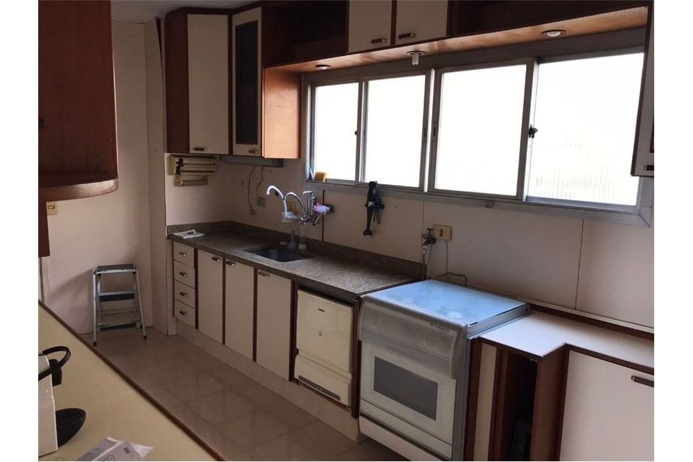 Apartamento à venda com 3 quartos, 107m² - Foto 19