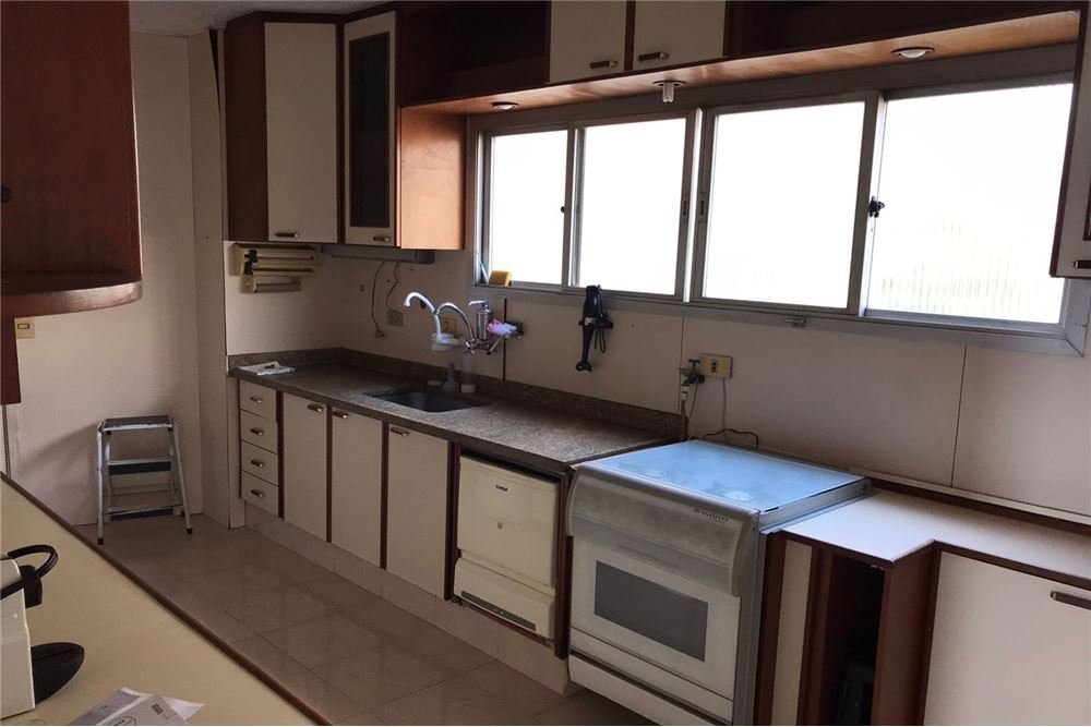 Apartamento à venda com 3 quartos, 107m² - Foto 32