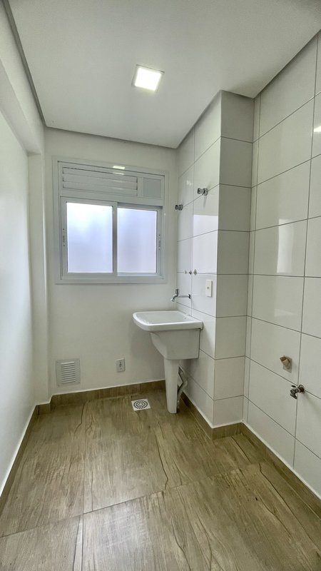 R$ 275.000 - CONDOMÍNIO LIV - ÓTIMO APARTAMENTO - 51M2 - 2 DORM - 1 VAGA - INFRAESTRUTURA Rua Brasil Canoas - 