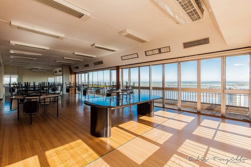 R$ 197.000 - EDIFÍCIO SANTA CRUZ - ÓTIMA SALA COMERCIAL - 46M2 - ANDAR ALTO - VISTA Rua dos Andradas Porto Alegre - 