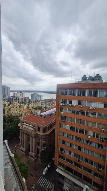 R$ 197.000 - EDIFÍCIO SANTA CRUZ - ÓTIMA SALA COMERCIAL - 46M2 - ANDAR ALTO - VISTA Rua dos Andradas Porto Alegre - 