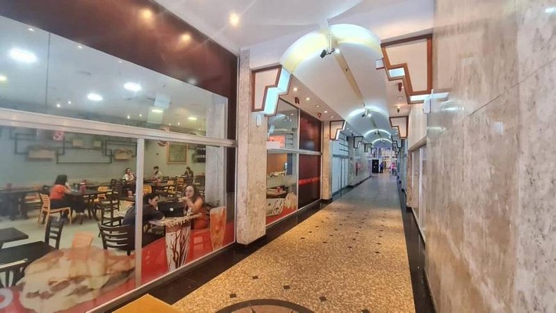 R$ 197.000 - EDIFÍCIO SANTA CRUZ - ÓTIMA SALA COMERCIAL - 46M2 - ANDAR ALTO - VISTA Rua dos Andradas Porto Alegre - 