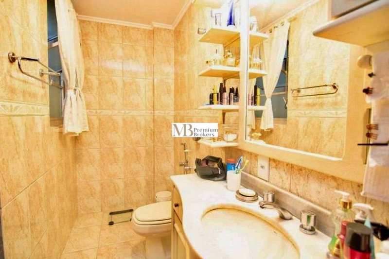 R$ 890.000 - BELO APARTAMENTO - SEMIMOBILIADO - 162M2 - 3 DORM - LAREIRA - 2 VAGAS - Porto Alegre - 