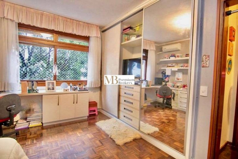 R$ 890.000 - BELO APARTAMENTO - SEMIMOBILIADO - 162M2 - 3 DORM - LAREIRA - 2 VAGAS - Porto Alegre - 
