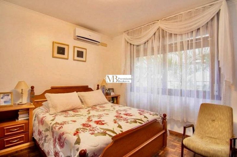 R$ 890.000 - BELO APARTAMENTO - SEMIMOBILIADO - 162M2 - 3 DORM - LAREIRA - 2 VAGAS - Porto Alegre - 