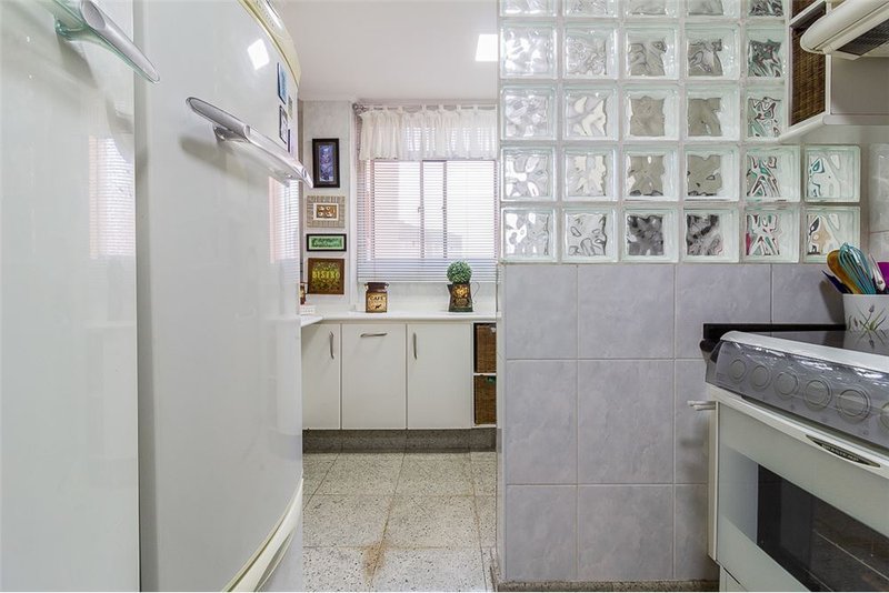 Apartamento a venda em Vila Curuçá 3 dormitórios 92m² R GUIRARO São Paulo - 