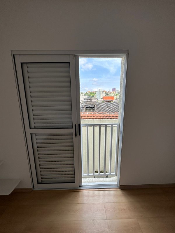 Casa de condomínio próximo as praças do Pôr do sol e Corujas Rua das Tabocas São Paulo - 