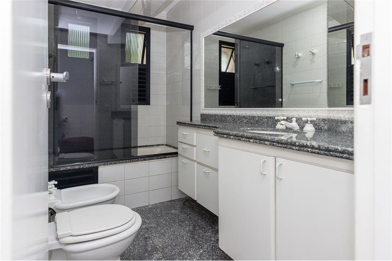 Apartamento com 3 dormitórios 121m² Barão do Melgaço São Paulo - 