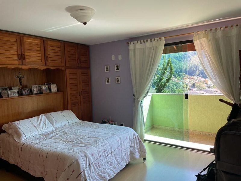 Casa com 3 dormitórios à venda, 156 m² por R$ 1.100.000 - Cônego - Nova Friburgo/RJ - Nova Friburgo - 