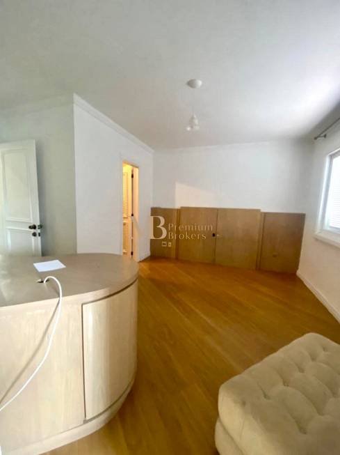 R$ 1.430.000 - CASA - SEMIMOBILIADA - 269M2 - 3 DORM - LAREIRA - PISCINA - 6 VAGAS - Porto Alegre - 