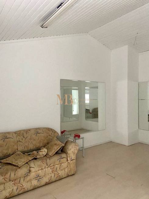 R$ 1.430.000 - CASA - SEMIMOBILIADA - 269M2 - 3 DORM - LAREIRA - PISCINA - 6 VAGAS - Porto Alegre - 
