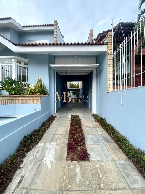 R$ 1.430.000 - CASA - SEMIMOBILIADA - 269M2 - 3 DORM - LAREIRA - PISCINA - 6 VAGAS - Porto Alegre - 