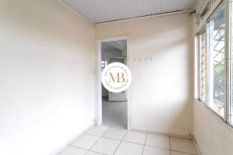 R$ 1.450.000 - OPORTUNIDADE - CASAS RESIDENCIAIS OU COMERCIAIS - 374M2 - 5 DORM - 10 VAGAS - Porto Alegre - 