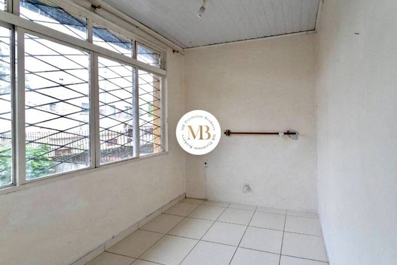 R$ 1.450.000 - OPORTUNIDADE - CASAS RESIDENCIAIS OU COMERCIAIS - 374M2 - 5 DORM - 10 VAGAS - Porto Alegre - 