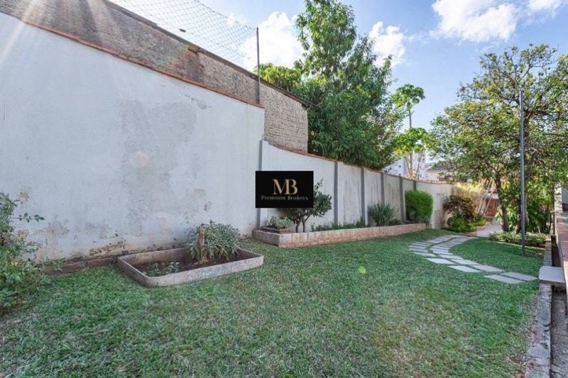 R$ 1.350.000 - CASA RESIDENCIAL - 417M2 - 6 DORM - 2 VAGAS - QUADRA DE ESPORTES - Porto Alegre - 
