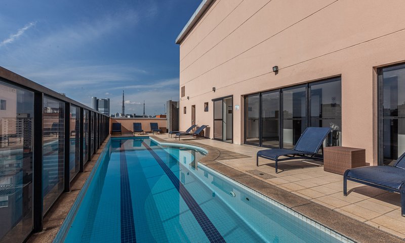 Apartamento de 70m², 2 quartos em Pinheiros Rua Alves Guimarães São Paulo - 