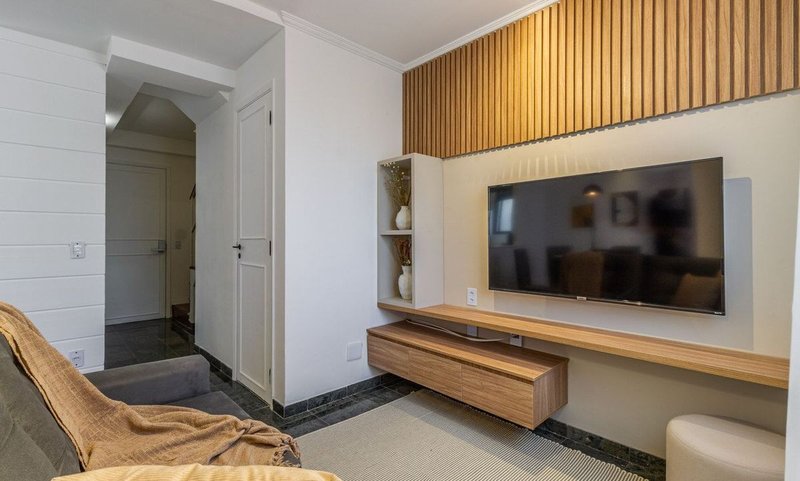 Apartamento de 70m², 2 quartos em Pinheiros Rua Alves Guimarães São Paulo - 
